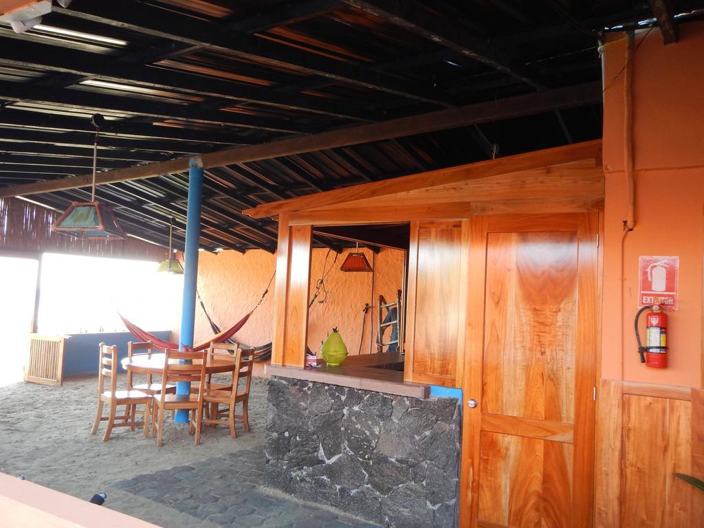 Hospedaje Casa Soleil Puerto Villamil Exterior photo