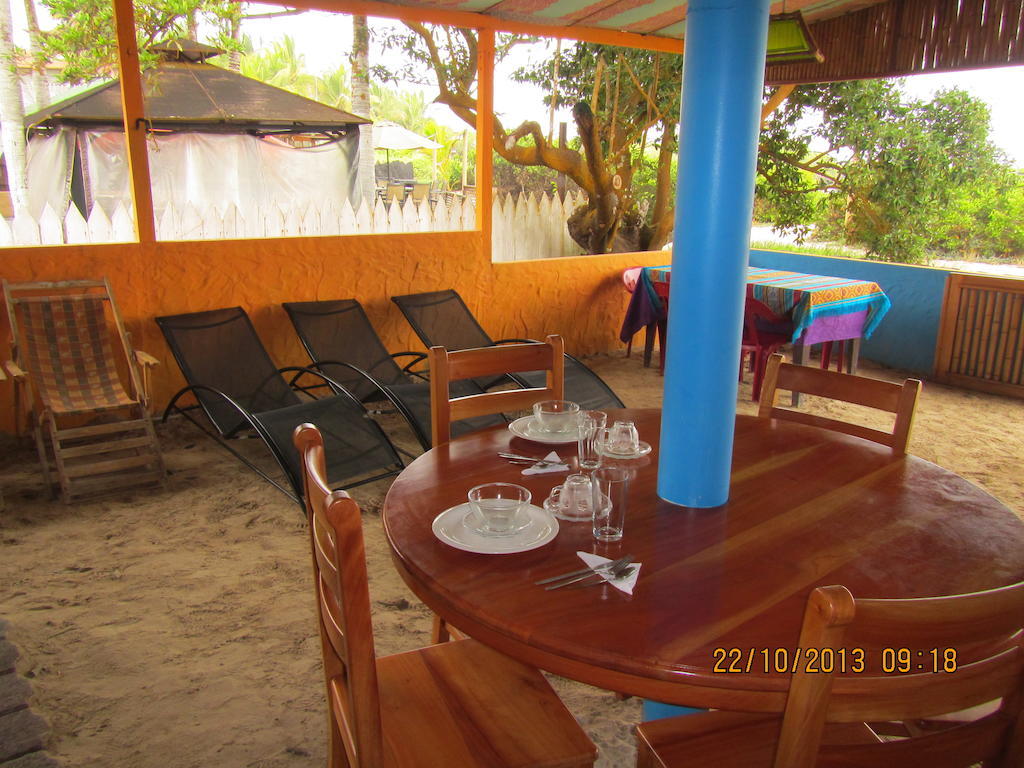 Hospedaje Casa Soleil Puerto Villamil Exterior photo