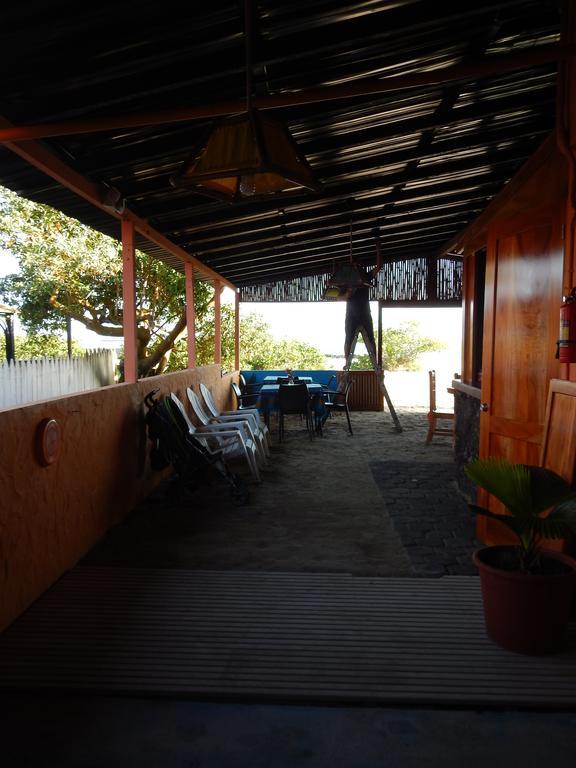 Hospedaje Casa Soleil Puerto Villamil Exterior photo
